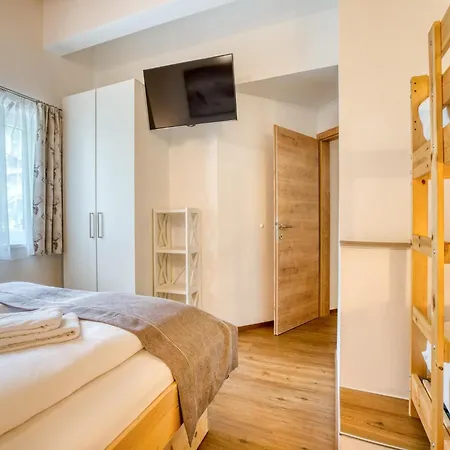 Apartment Building Ferien, Neukirchen, Cleaning Included *