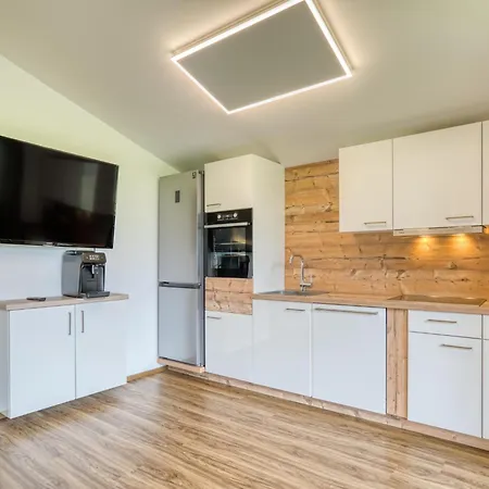 Apartmán Chalet In Neukirchen With Mountain Views, Cleaning Included